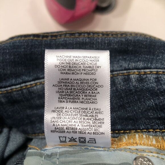 Cabi Size 4 Slim Boyfriend Patchwork Distressed Jean #5695 - Picture 7 of 11